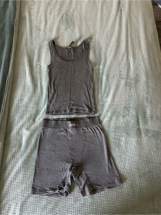 SKIMS Other - SKIMS Small Gray Tank and Medium Boxer Short Set